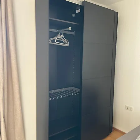 Modernes Apartment In Elberfeld Mit Boxspringbett Und Wlan *