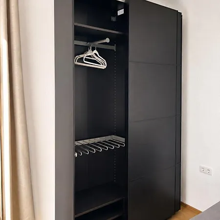 Modernes In Elberfeld Mit Boxspringbett Und Wlan